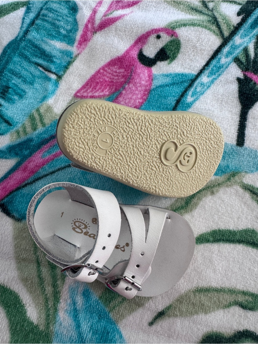 New White Leather Sun San Baby Sandals Sz 1 - Picture 2 of 4